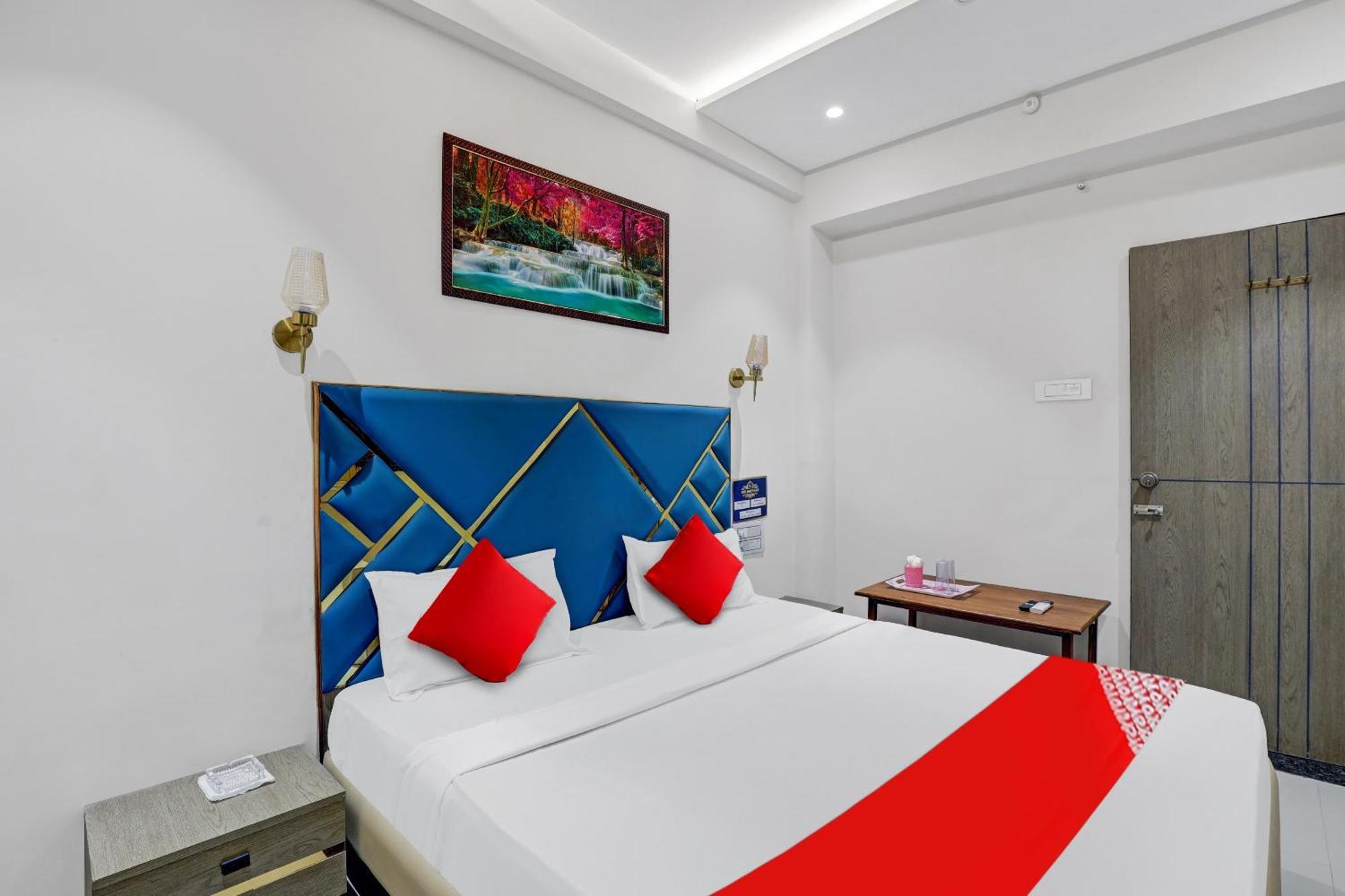 Hotel O Shree Palace Utrān 외부 사진